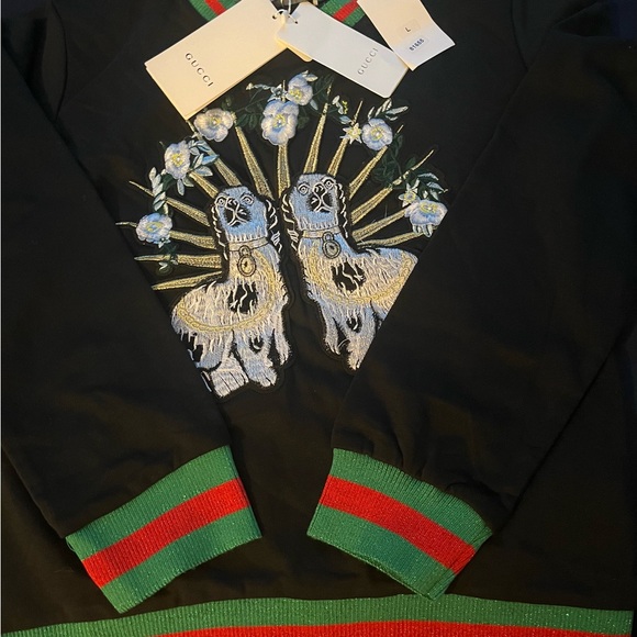 Gucci Black and Green Crew Neck Sweater with Modern Flair - Picture 1 of 1